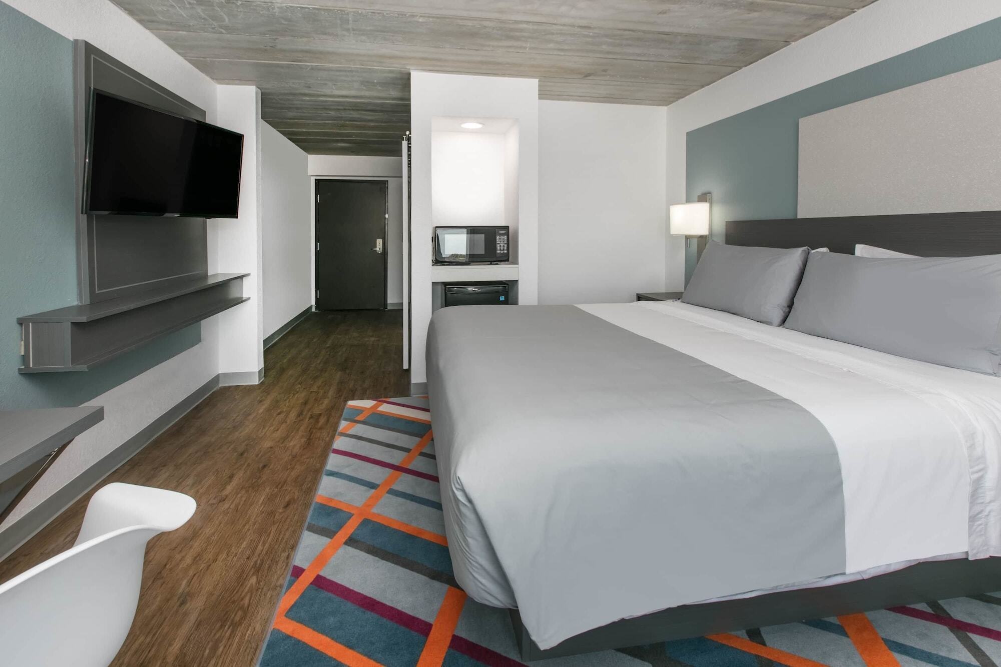 Hotel Tryp By Wyndham College Station Exterior foto